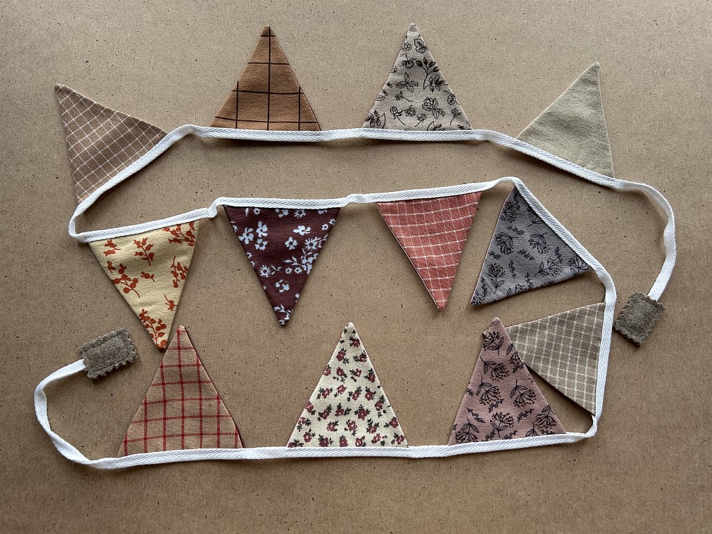 Гирлянда тканевая двухсторонняя