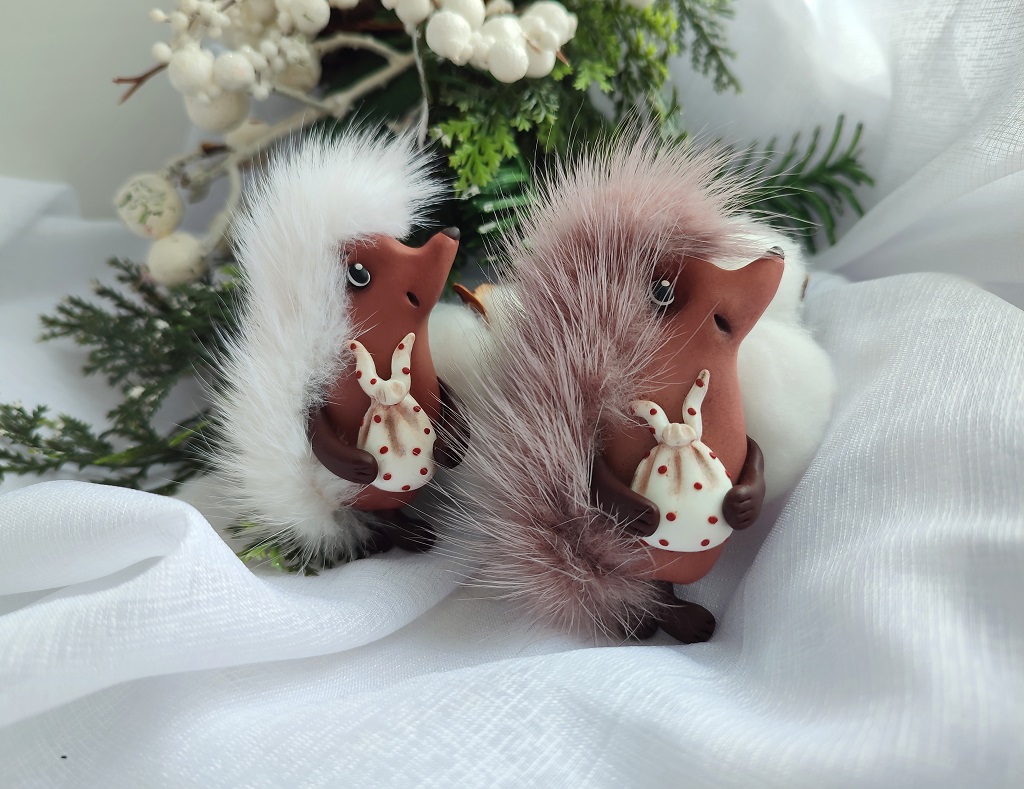 Брошь Ëжик с узелком