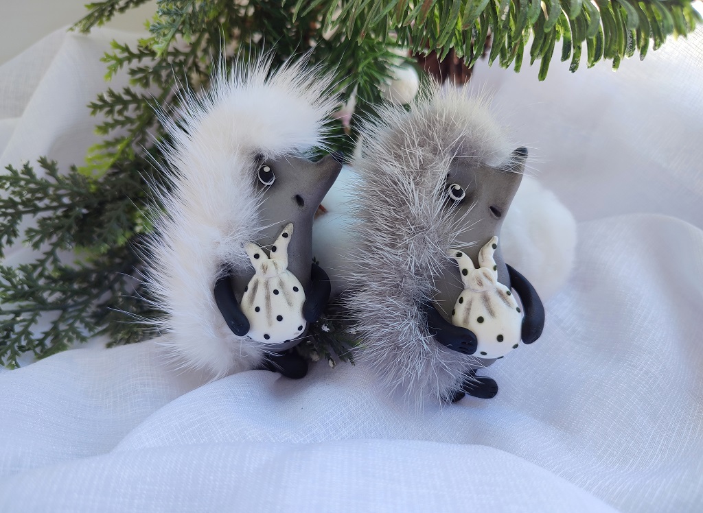 Брошь Ëжик с узелком