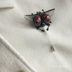 Брошь-игла жук