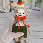 Игрушка вязаная интерьерная «Обезьянка»