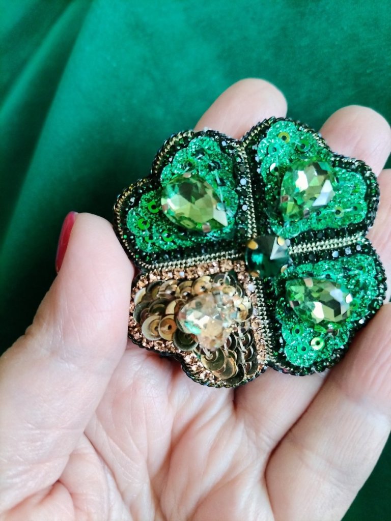 Брошь Четырехлистный клевер