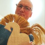 Деревянная лошадка с гривой из Сибирского кедра
