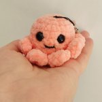 Брелок вязаный осьминожка