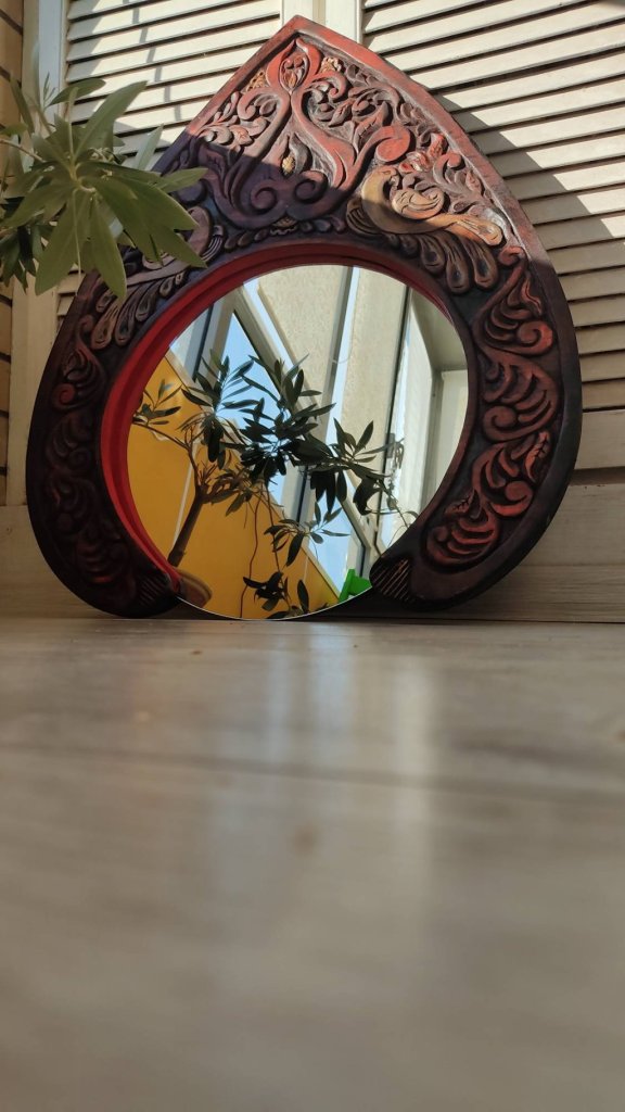 Настенное зеркало в русском стиле — Берегиня