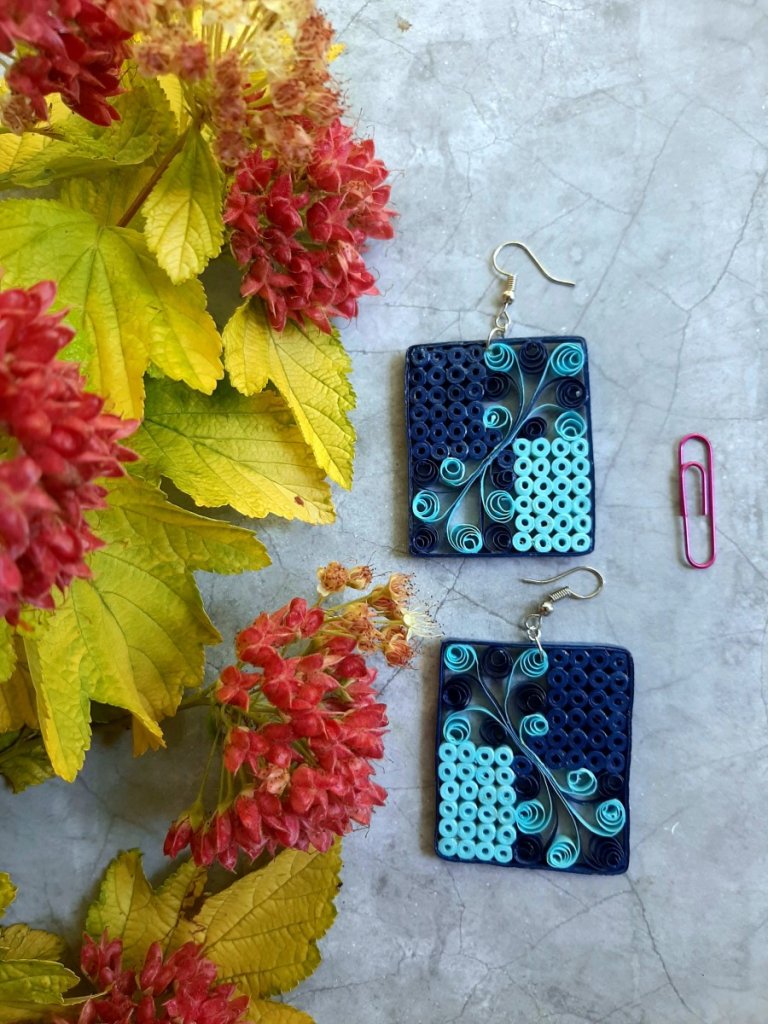 Геометрические серьги прямоугольники квиллинг