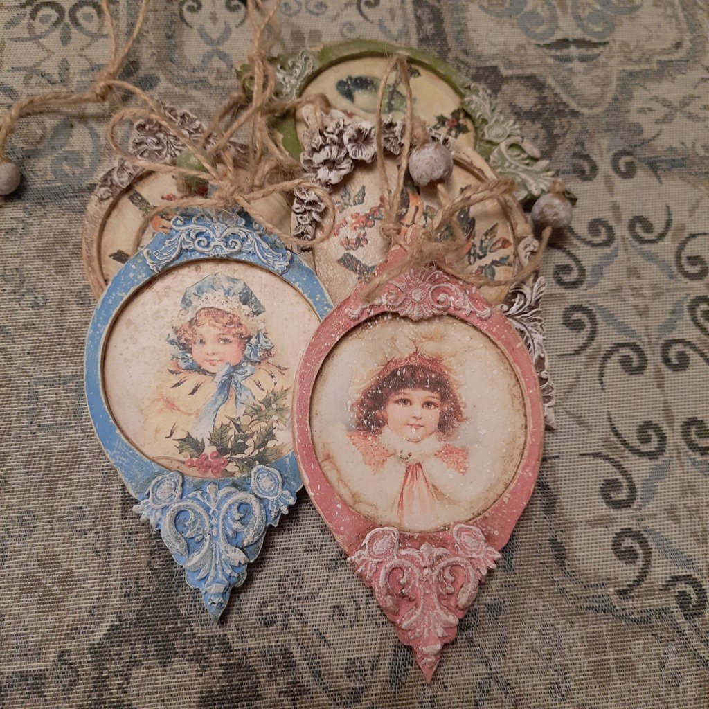 Новогодние медальоны