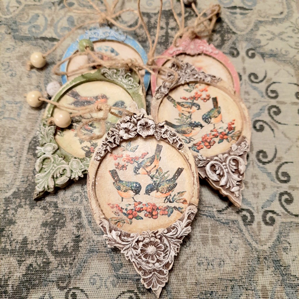 Новогодние медальоны