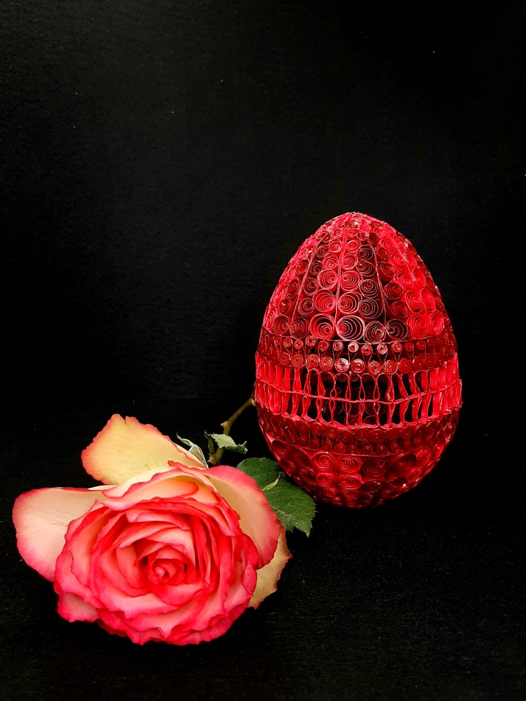 Пасхальное яйцо квиллинг «Фаберже»