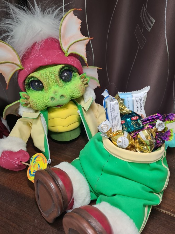 Игрушки с контейнером для подарка