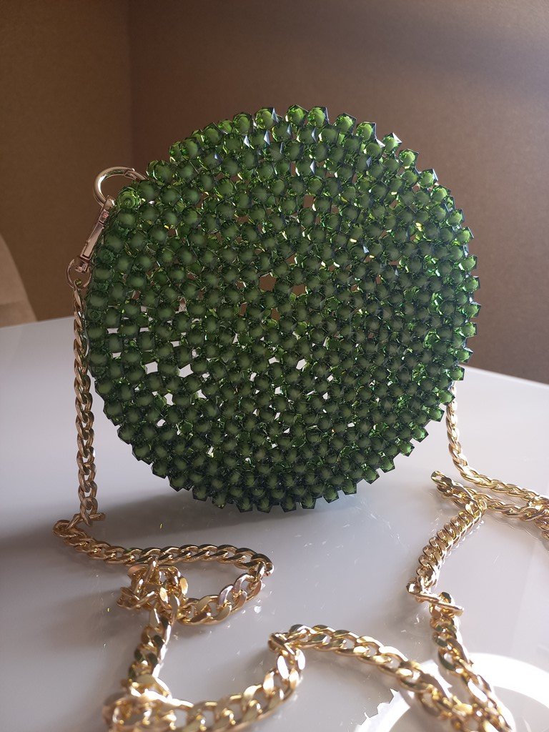 Круглая сумочка из бусин