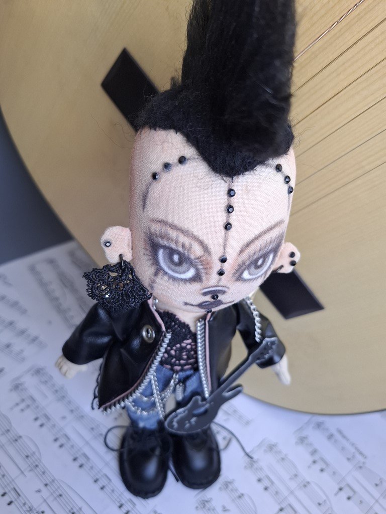 Кукла ручной работы Панк