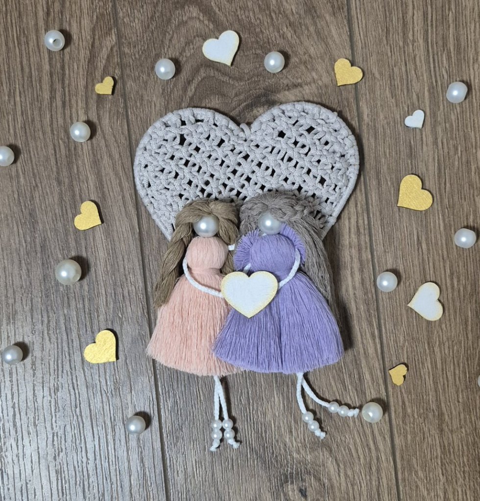 Панно сестры макраме