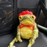 Зелёная породистая жаба