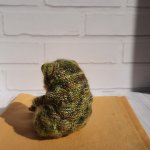 Зелёная породистая жаба