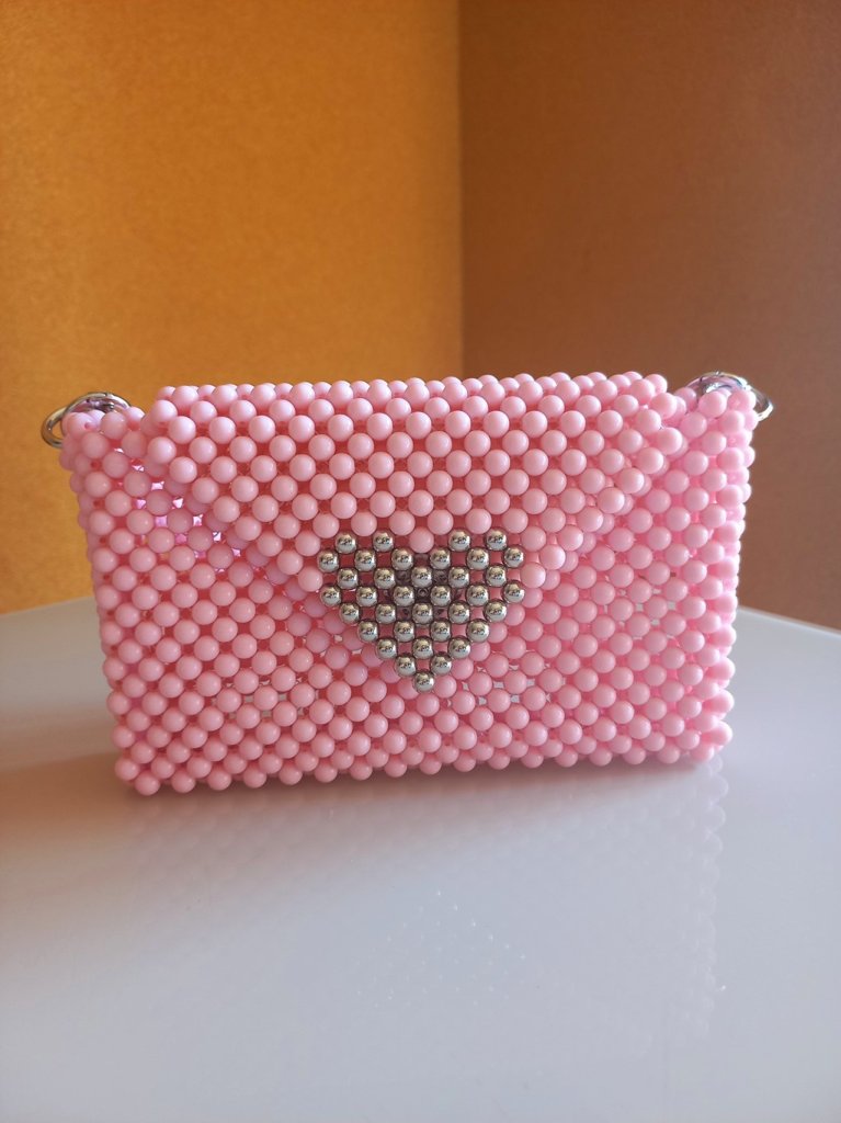 Сумочка из бусин «Розовая»