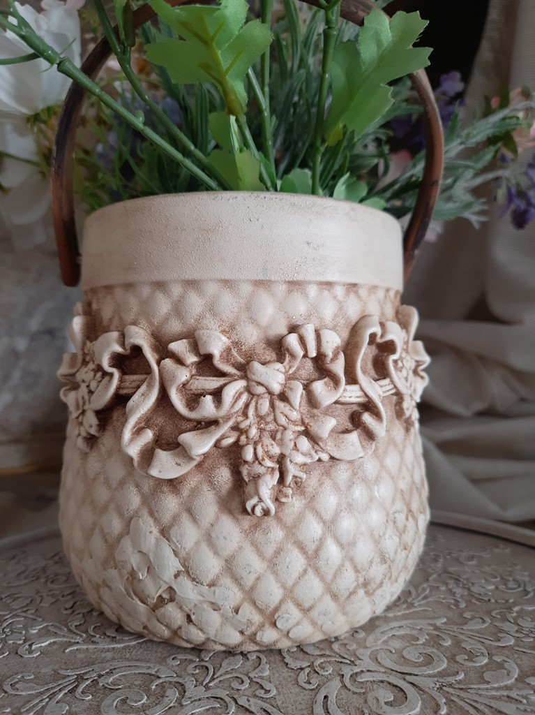 Кашпо для цветов с птичками