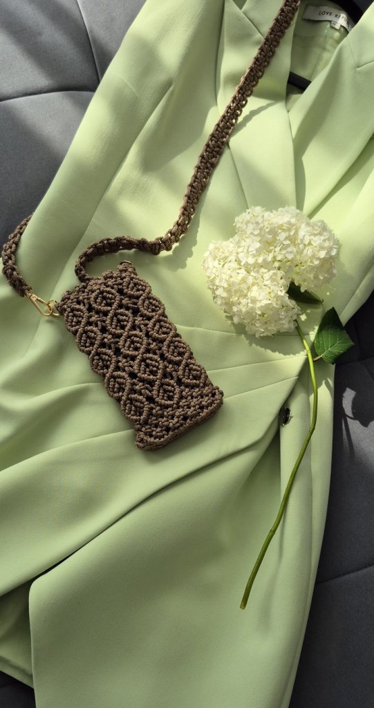 Сумка для телефона и бутылочница макраме