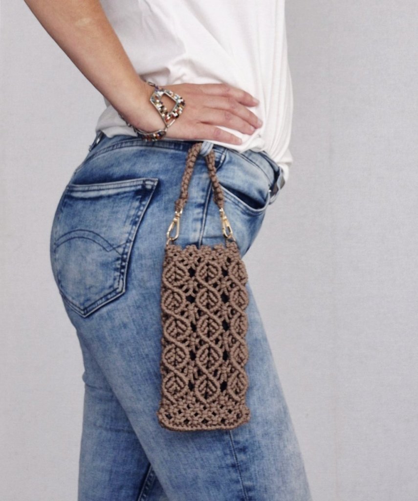 Сумка для телефона и бутылочница макраме