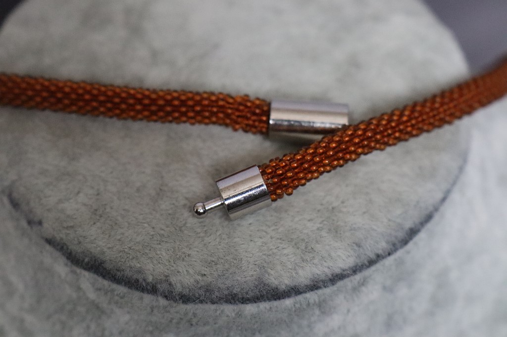 Колье с янтарем