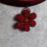 Чокер с цветком