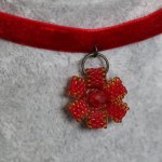 Чокер с цветком