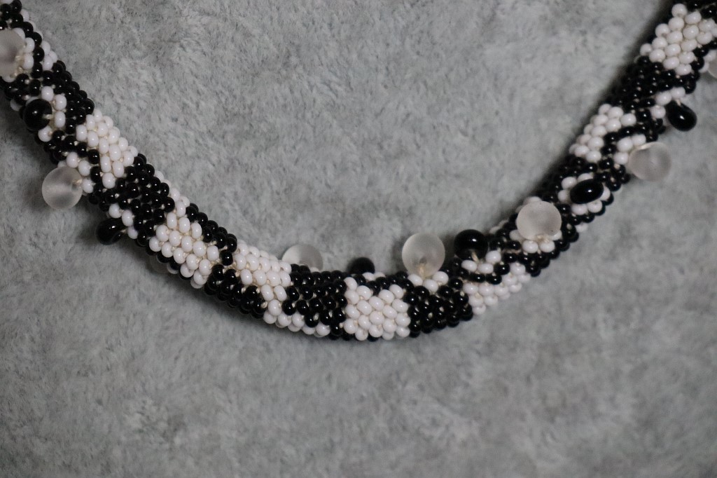 Жгут из бисера