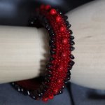 Браслет из бисера