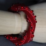 Браслет из бисера