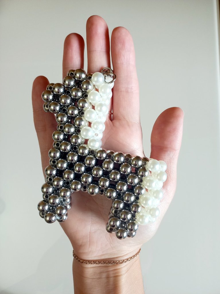 Брелок из бусин «Лошадка»