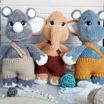 Вязаные малыши: бегемот и носорог