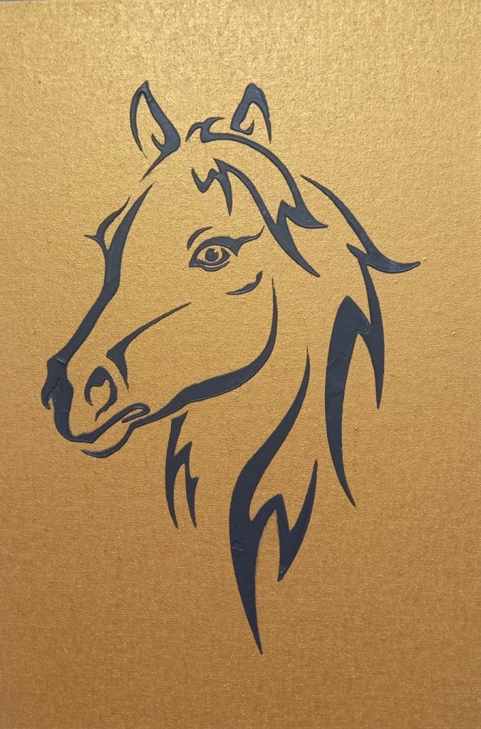 Черное на золотом