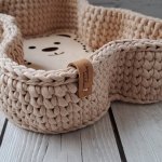 Корзинка мишутка из трикотажной пряжи
