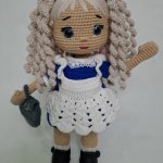 Куколка-школьница