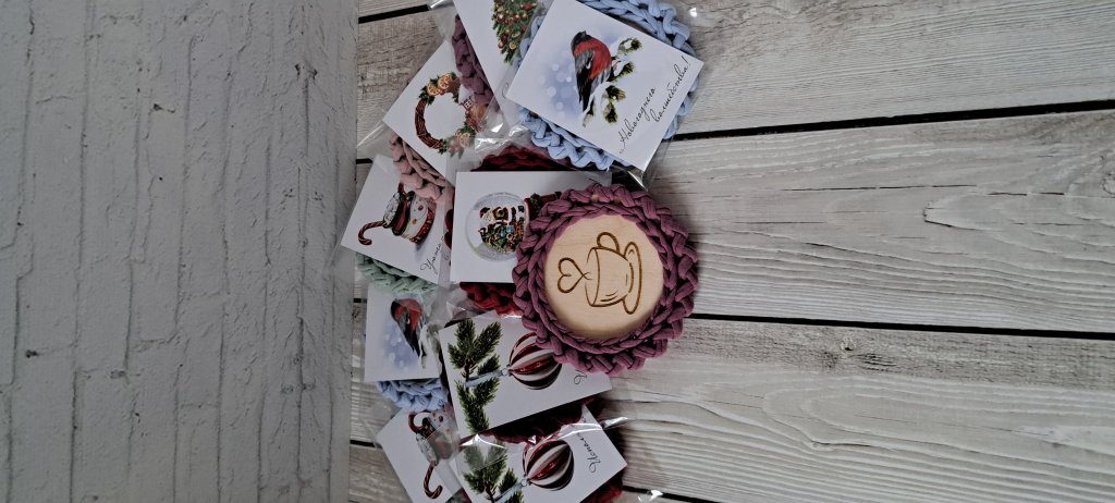 Вязаная подставка под кружку