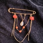 Брошь — булавка