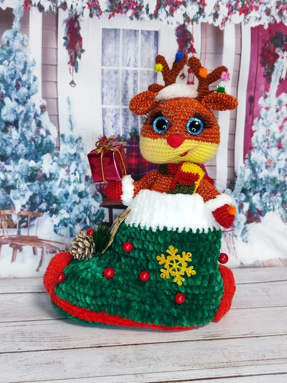 Новогодний Оленёнок в сапожке