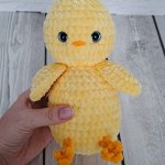 Вязаный цыпленок ручной работы