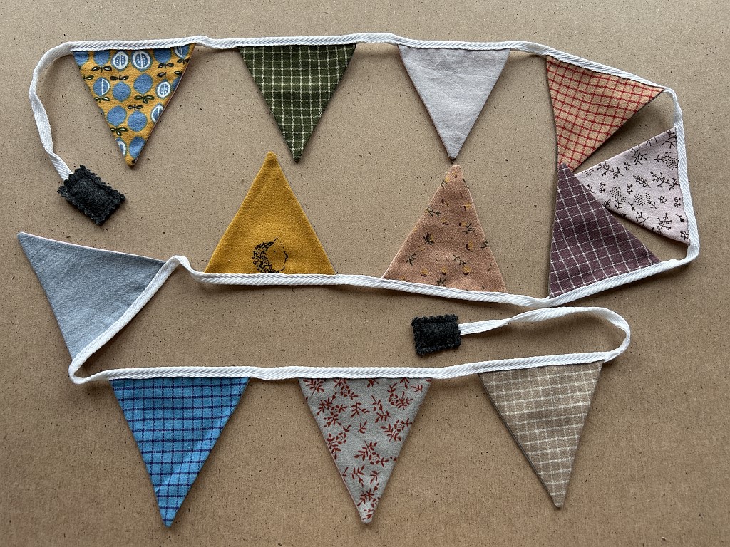 Гирлянда тканевая двухсторонняя