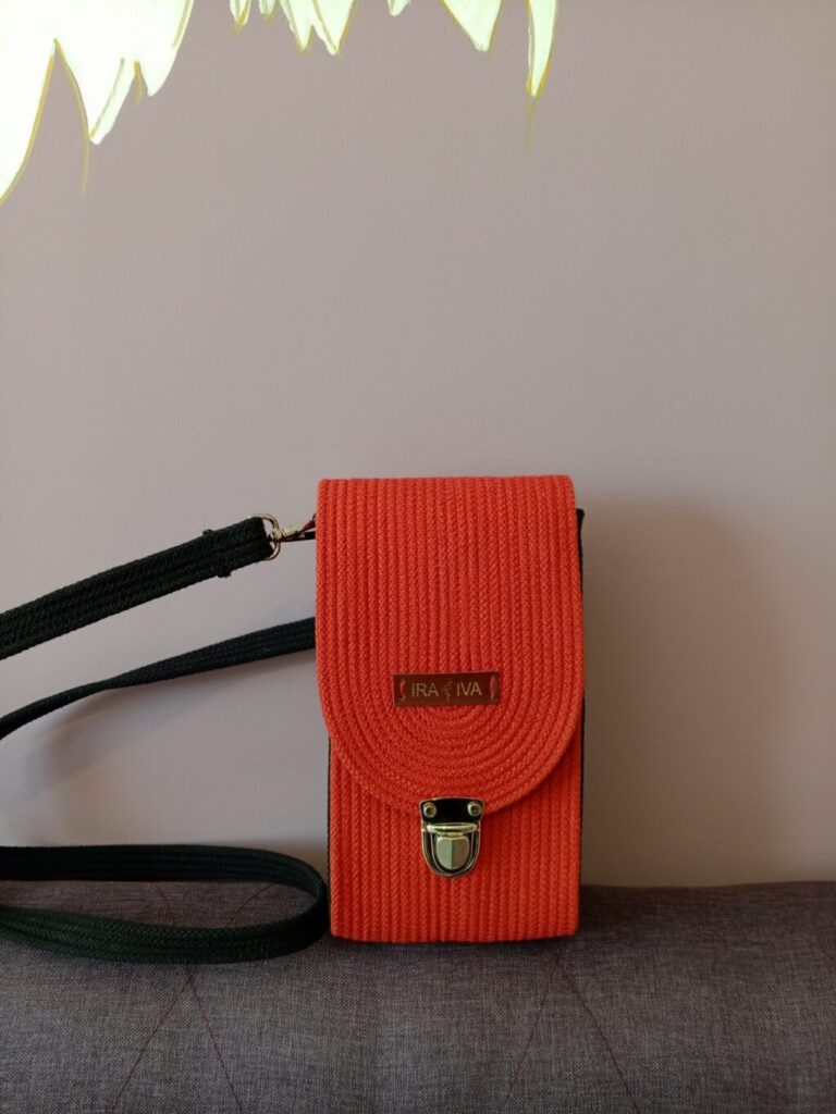 Сумочка для телефона