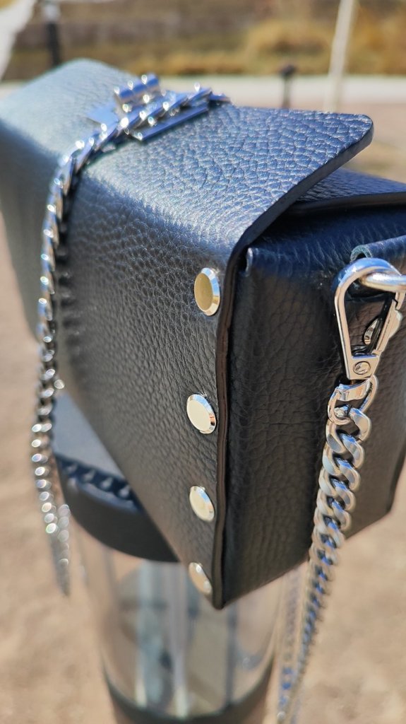 Сумочка женская из натуральной кожи