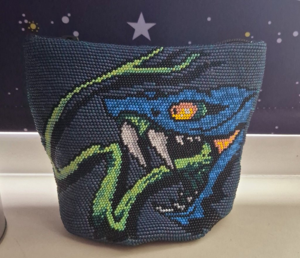 Косметичка из бисера