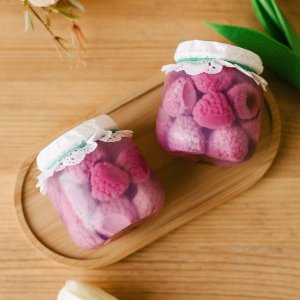 Баночка с малиной
