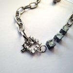 Колье кубик гематин