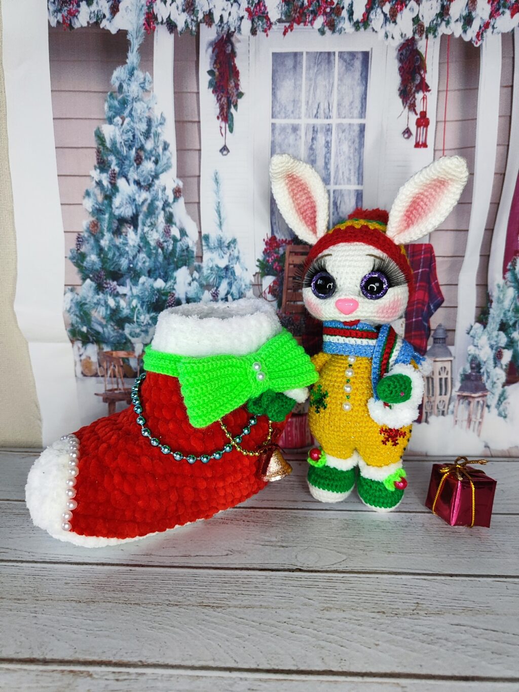 Новогодний Зайчик в сапожке