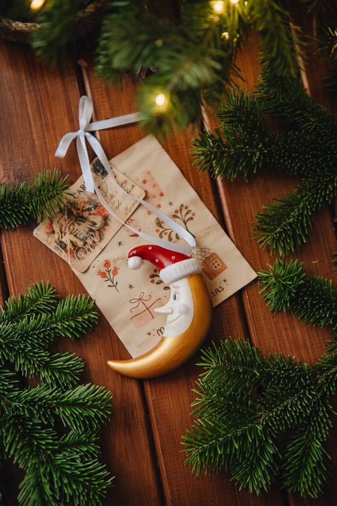 Ёлочная игрушка «Месяц»