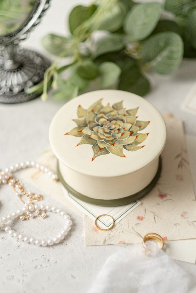 Шкатулка деревянная