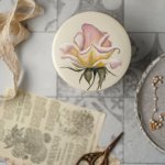 Шкатулка деревянная