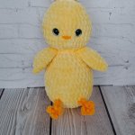Вязаный цыпленок ручной работы
