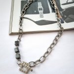 Колье кубик гематин